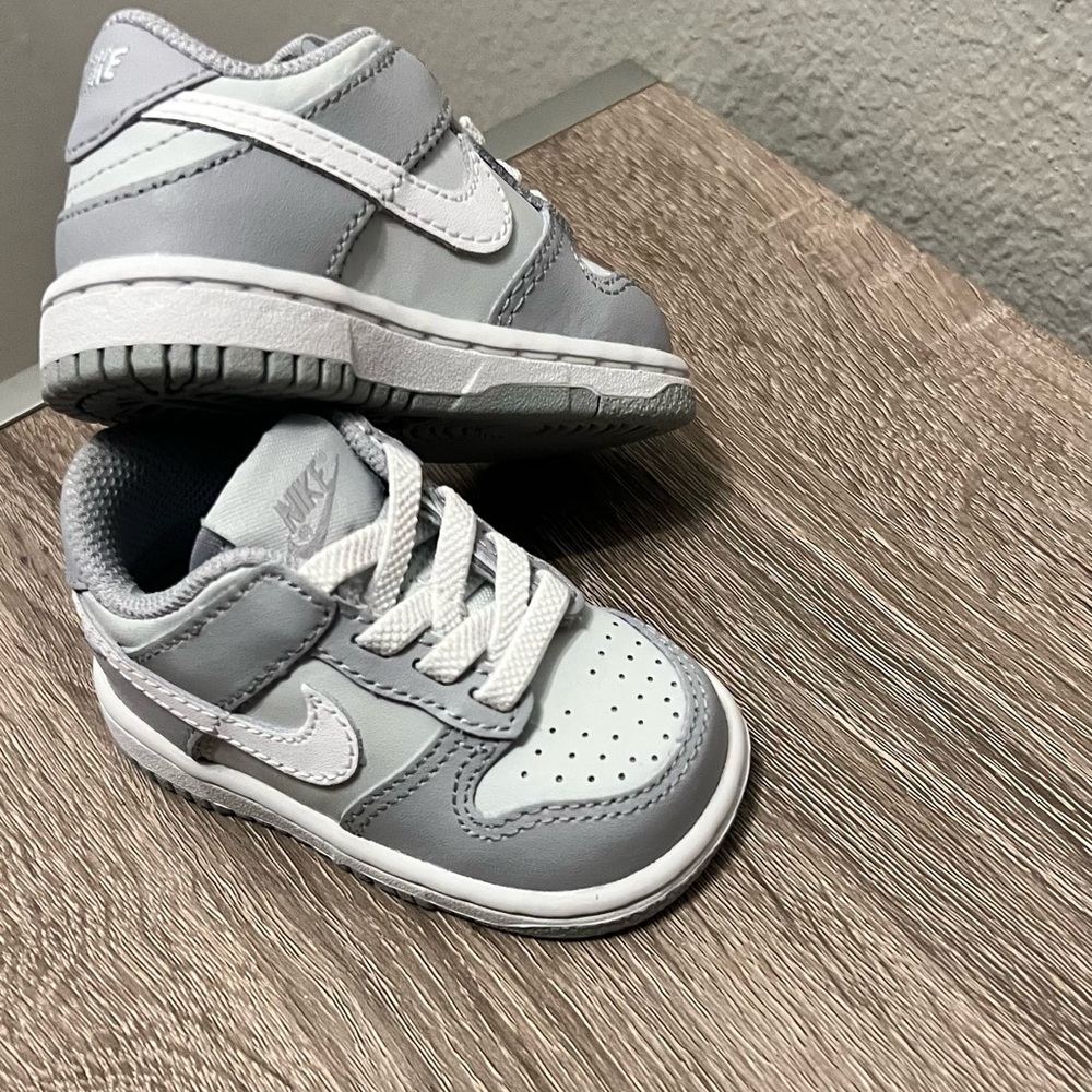 NIKE Wolf Grey dunk lows BRAND NEW